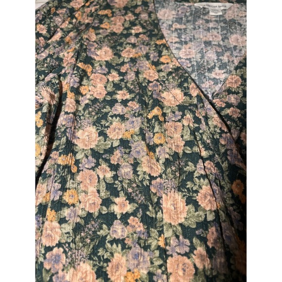 American Eagle Floral Wrap Blouse Puff Sleeve Elastic Waist Boho romantic 
SZ S - Picture 6 of 7